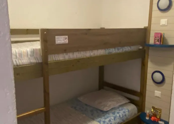 公寓 En Classe 2 Etoiles Au Bord De 4 Couchages Avec Lit Superpose Et Au Salon Un Canape Convertible Et Piscine A 300 M Des Transports Communs,gare Ferroviaire,commerces Et Plages