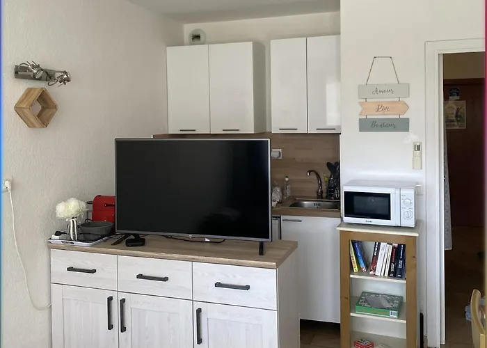 公寓 En Classe 2 Etoiles Au Bord De 4 Couchages Avec Lit Superpose Et Au Salon Un Canape Convertible Et Piscine A 300 M Des Transports Communs,gare Ferroviaire,commerces Et Plages *